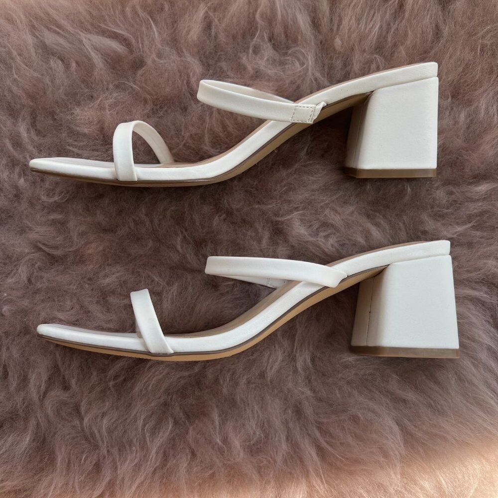 Leevar Women's White Squared Toed Block Heel Size… - image 4